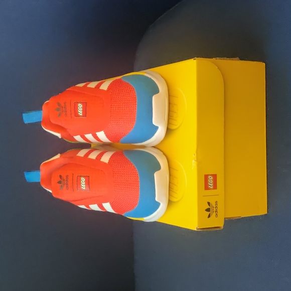 ADIDAS ZX 360 X LEGO® SHOES - size 6k - Picture 4 of 4